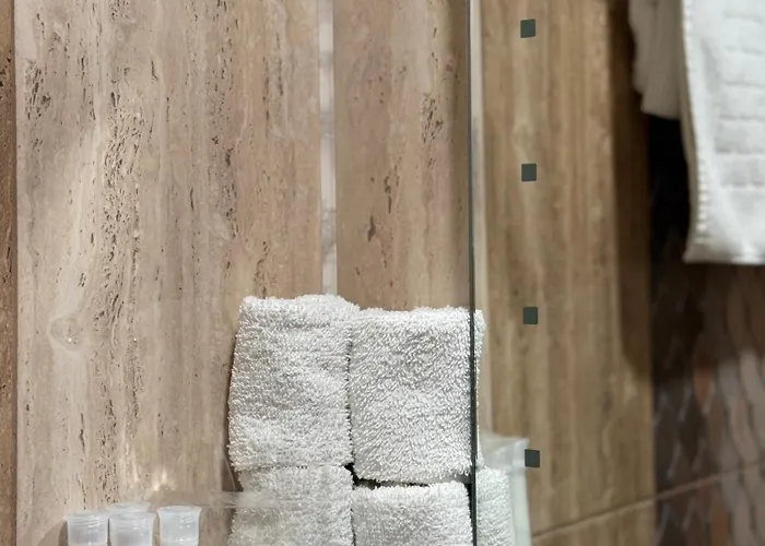 Zdravets 2, In The Heart Of The Old Apartment *