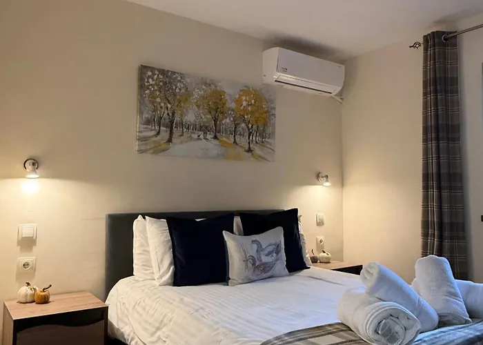 Zdravets 2, In The Heart Of The Old Apartment Veliko Tarnovo